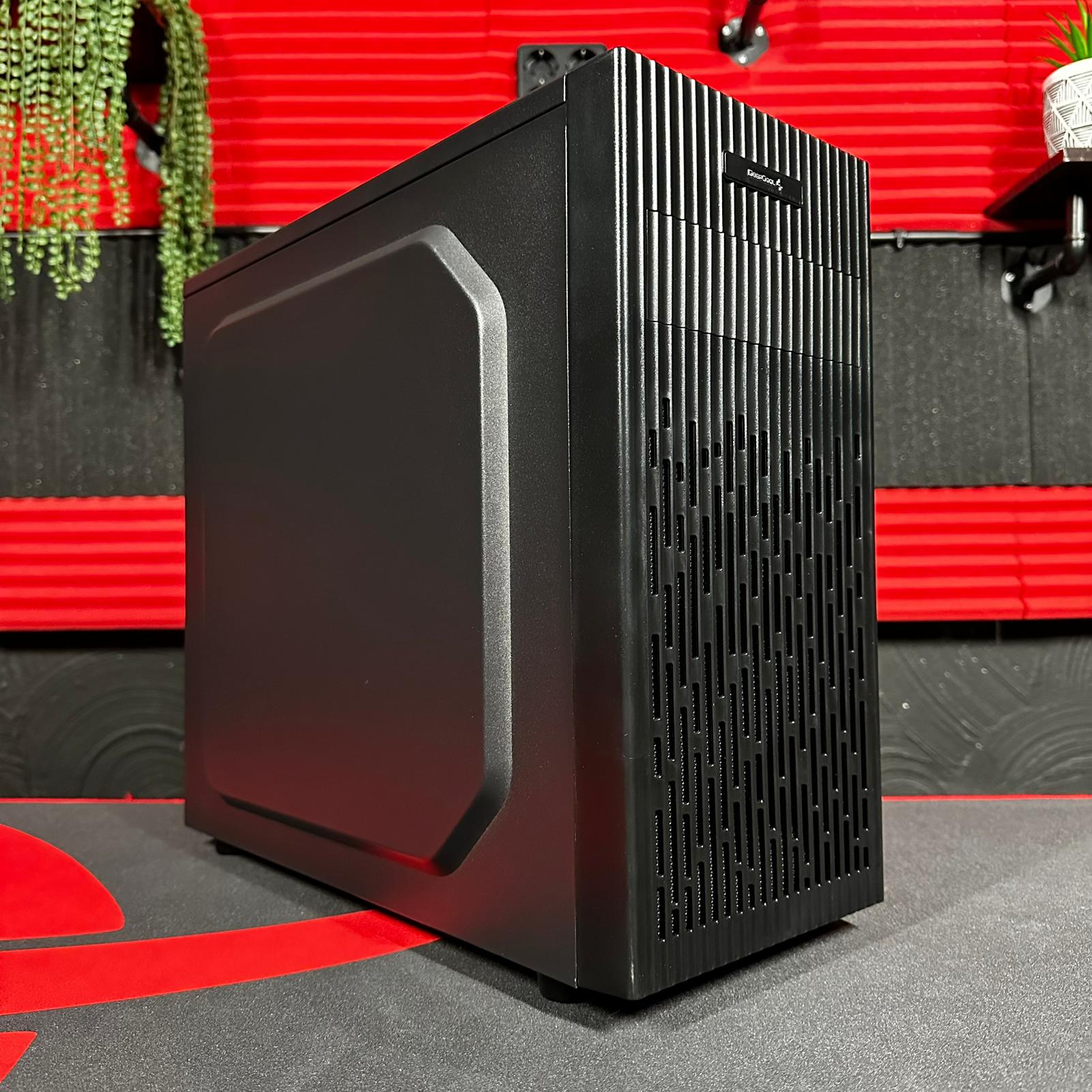 Firebreather Only1 I2130 Intel Core i3 12100 4-Core (8 threads) tot 4.30Ghz NVIDIA GeForce GT 1030 2GB 1TB NVMe SSD 16GB DDR4 RAM