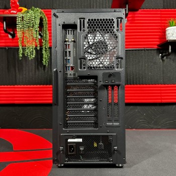 Firebreather Only1 I4757TI Intel Core i7 14700F 20-Core (28 threads) tot 5.40Ghz NVIDIA GeForce RTX 5070 Ti 16GB 1TB NVMe SSD 32GB DDR5 RAM