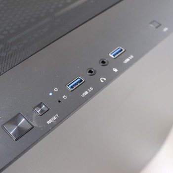 Firebreather Eruption A7597XT AMD Ryzen 7500X3D 8-Core (16 threads) tot 4.50Ghz Radeon RX 9070 XT 16GB kaart 1TB SSD 32GB DDR5